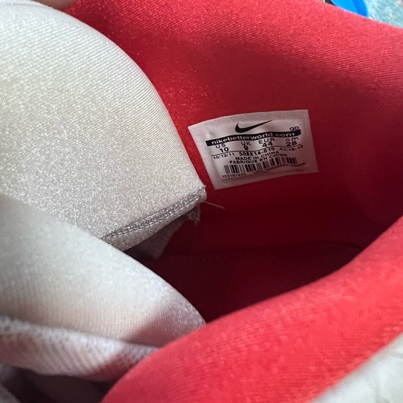 DS 10 Nike Air Yeezy Pure Platinum - Picture 3 of 3